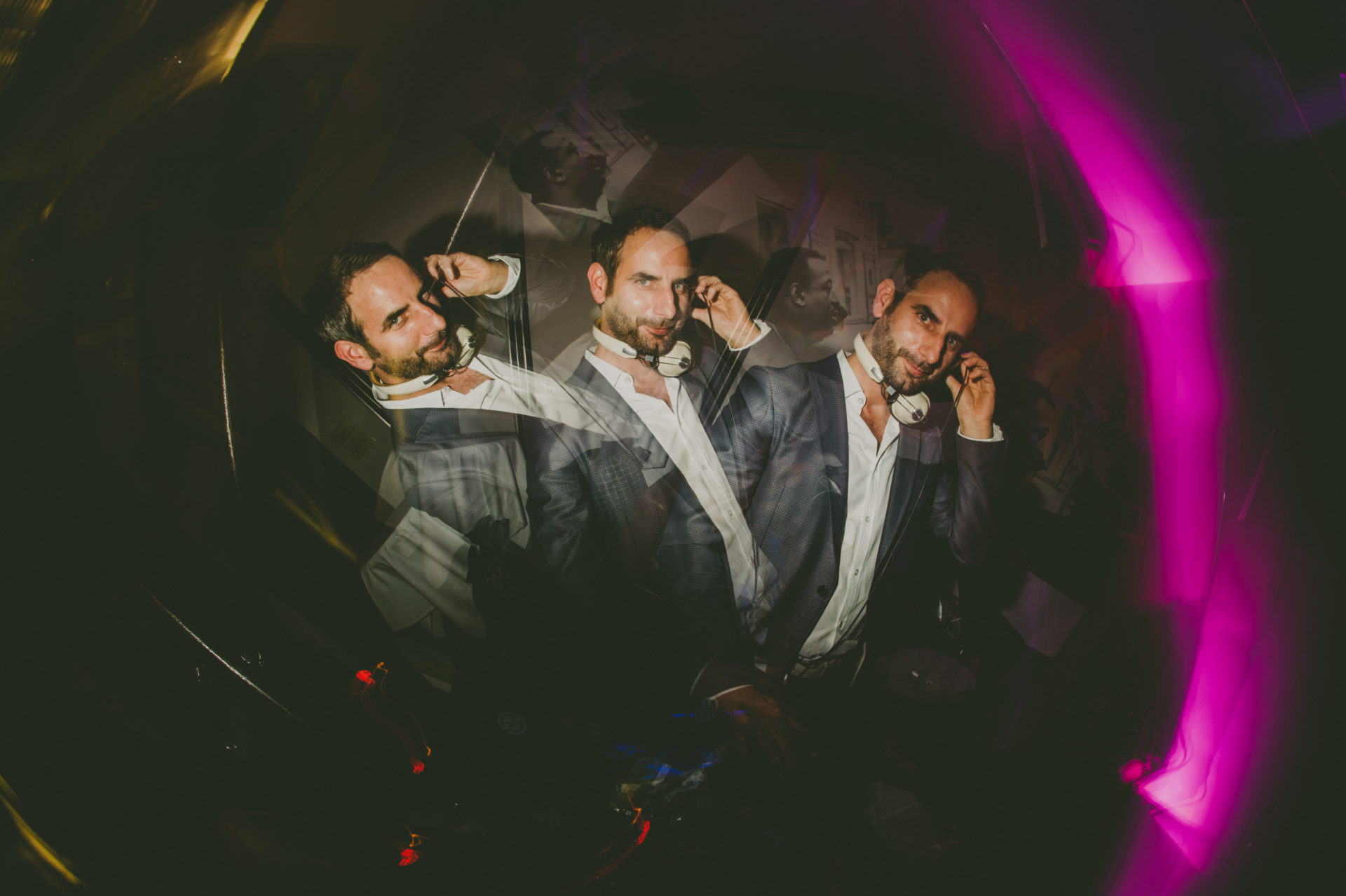 DJ Nils Boldhaus-ist Ein Professioneller DJ Aus Hamburg Mit Equipment Und Anlage Und Fotobox